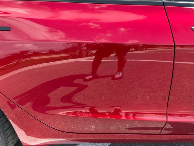 2024 Tesla Model 3 - Image 11