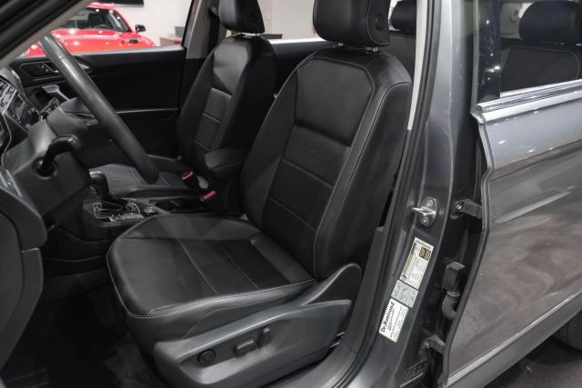 2021 Volkswagen Tiguan Se 4motion Sport Utility 4d - Image 4