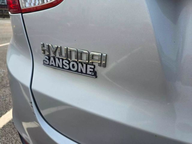 2011 Hyundai Tucson Gls Sport Utility 4d - Image 12