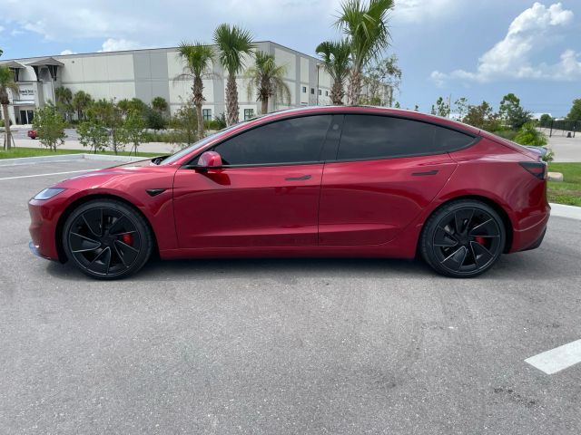 2024 Tesla Model 3 - Image 31