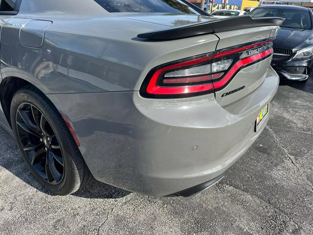 2018 Dodge Charger Sxt Plus Sedan 4d - Image 9