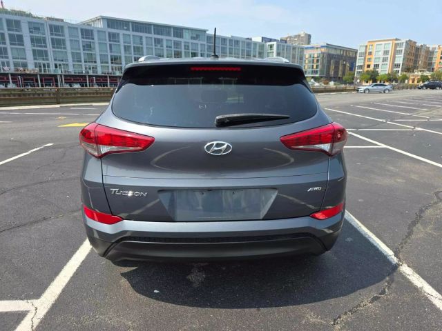 2017 Hyundai Tucson Se Sport Utility 4d - Image 11