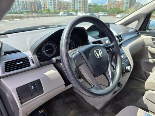 2012 Honda Odyssey Lx Minivan 4d - Image 25