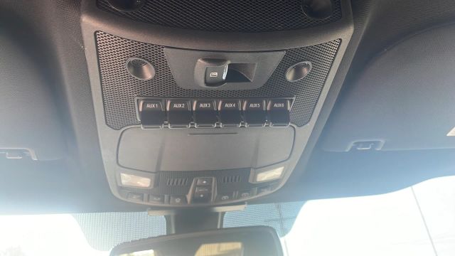 2019 Ford F250 Super Duty Crew Cab - Image 30