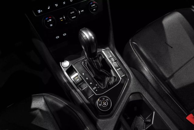 2021 Volkswagen Tiguan Se 4motion Sport Utility 4d - Image 24