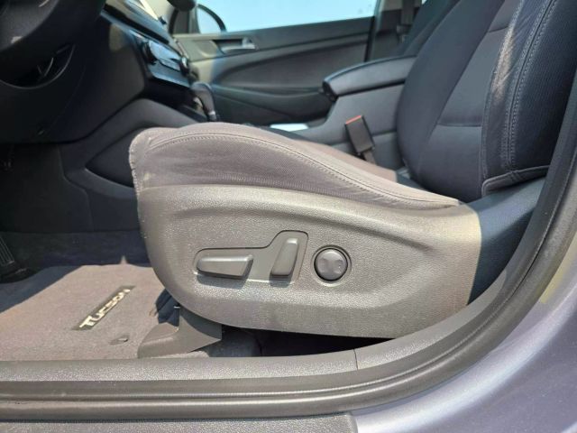 2017 Hyundai Tucson Se Sport Utility 4d - Image 17