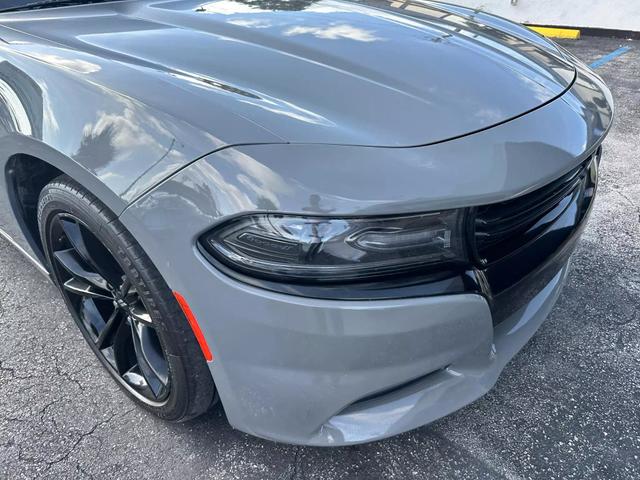 2018 Dodge Charger Sxt Plus Sedan 4d - Image 3