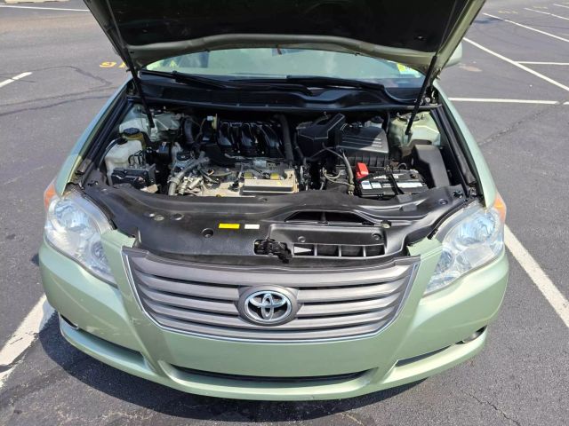 2010 Toyota Avalon Xls Sedan 4d - Image 26