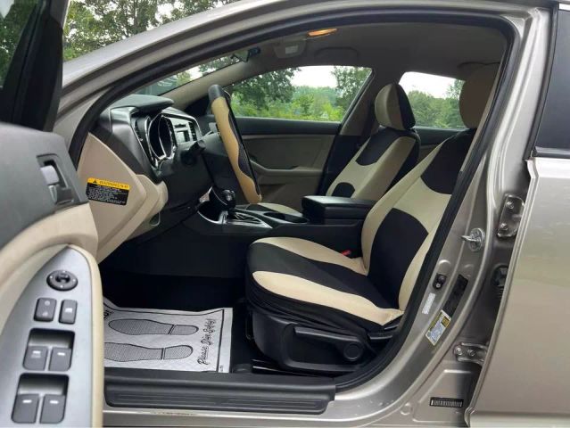 2013 Kia Optima Lx Sedan 4d - Image 5