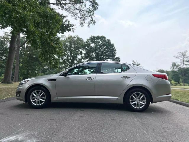 2013 Kia Optima Lx Sedan 4d - Image 2