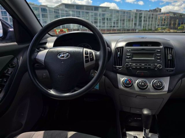 2010 Hyundai Elantra Gls Sedan 4d - Image 18