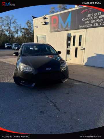 2016 Ford Focus Se Hatchback 4d - Image 1