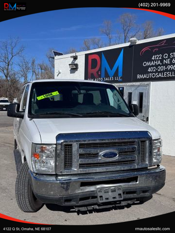 2013 Ford E350 Super Duty Passenger Xl Van 3d - Image 1