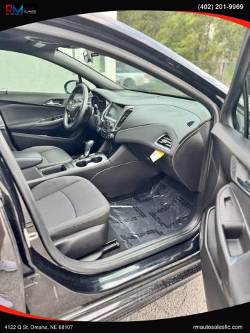 2018 Chevrolet Cruze Lt Sedan 4d - Image 18