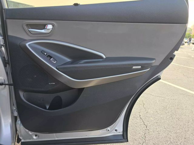 2017 Hyundai Santa Fe Se Ultimate Sport Utility 4d - Image 46