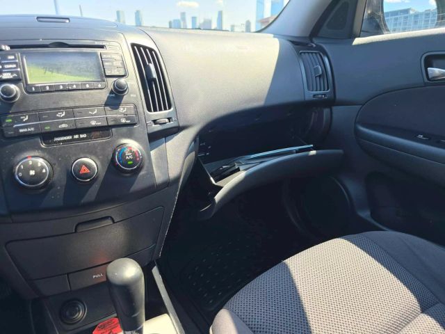 2011 Hyundai Elantra Touring Gls Wagon 4d - Image 22