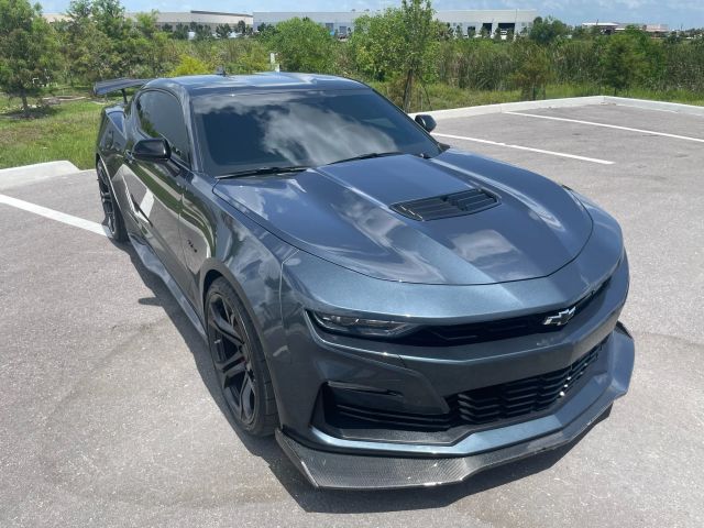 2023 Chevrolet Camaro - Image 3