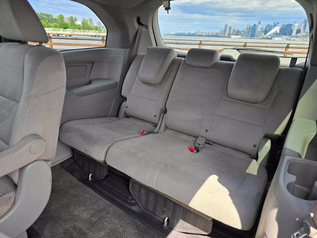 2012 Honda Odyssey Lx Minivan 4d - Image 18