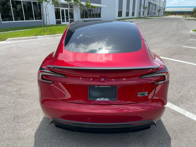 2024 Tesla Model 3 - Image 21