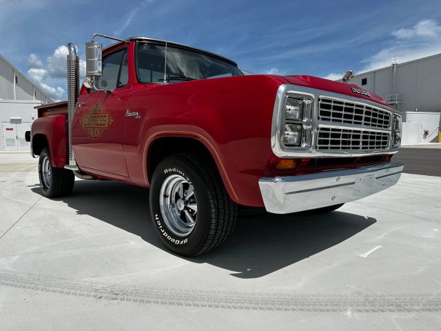 1979 Dodge Tradesman - Image 9