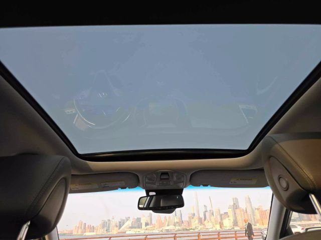 2017 Hyundai Santa Fe Se Ultimate Sport Utility 4d - Image 18