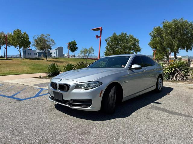 2014 BMW 5 Series 528i photo 2