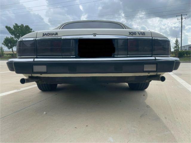 1992 Jaguar Xj - Image 19