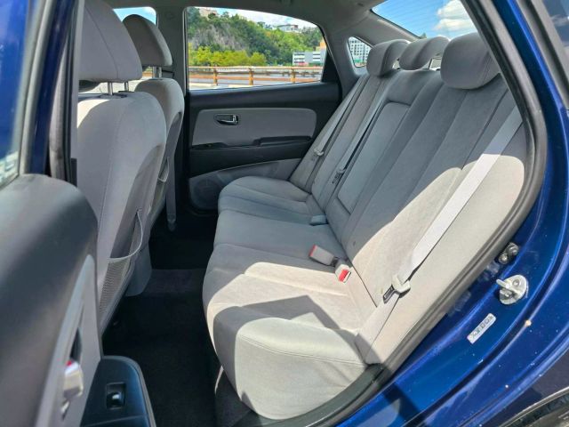2010 Hyundai Elantra Gls Sedan 4d - Image 16