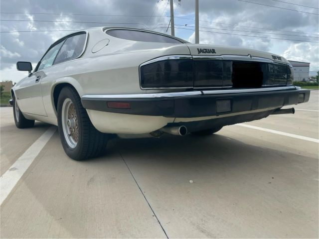 1992 Jaguar Xj - Image 25