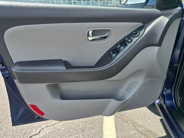 2010 Hyundai Elantra Gls Sedan 4d - Image 24