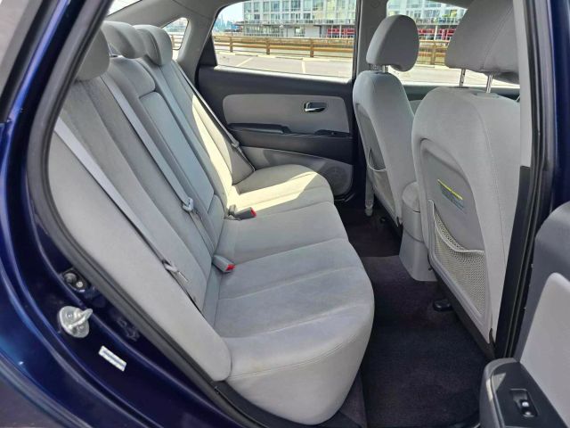 2010 Hyundai Elantra Gls Sedan 4d - Image 14