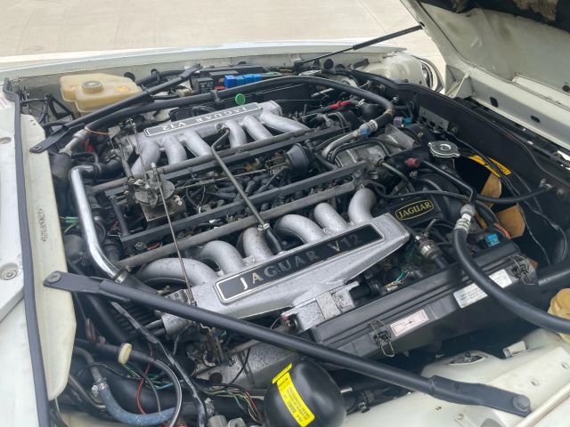 1992 Jaguar Xj - Image 65