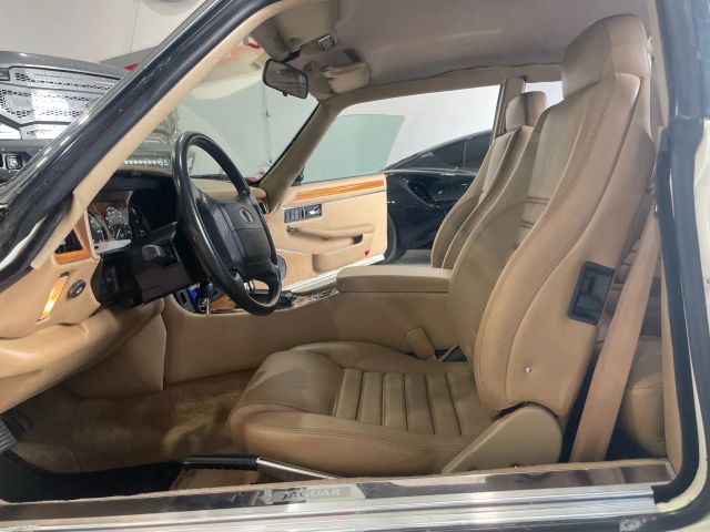 1992 Jaguar Xj - Image 70