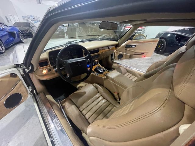 1992 Jaguar Xj - Image 74