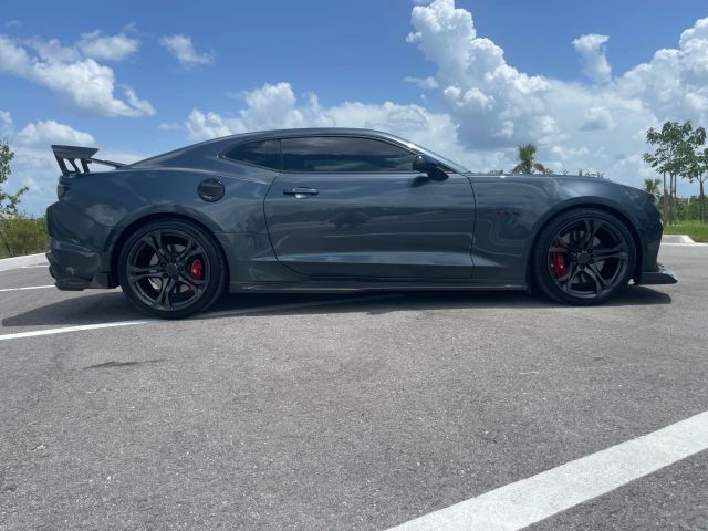 2023 Chevrolet Camaro - Image 6