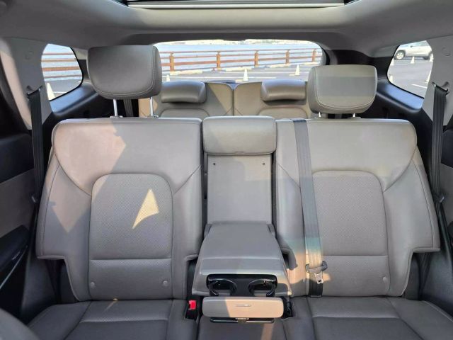 2017 Hyundai Santa Fe Se Ultimate Sport Utility 4d - Image 20
