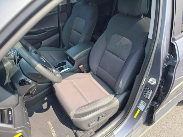 2017 Hyundai Tucson Se Sport Utility 4d - Image 16