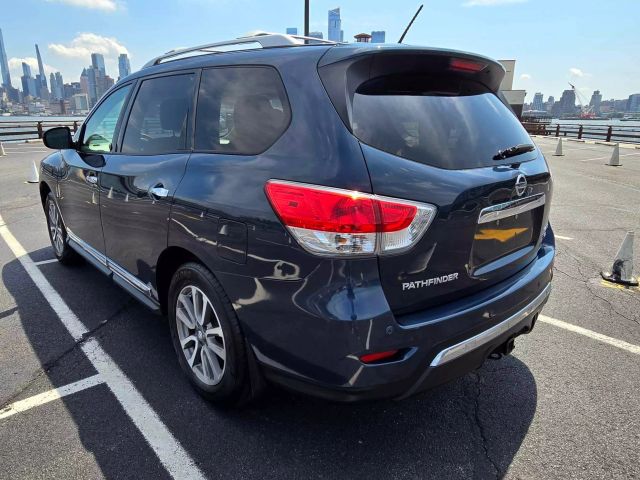 2013 Nissan Pathfinder Sl Sport Utility 4d - Image 4