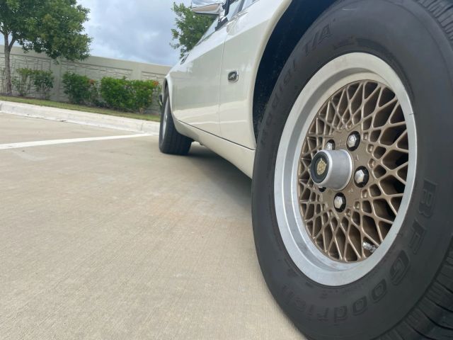 1992 Jaguar Xj - Image 5