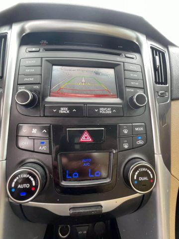 2015 Hyundai Sonata Hybrid Sedan 4d - Image 25