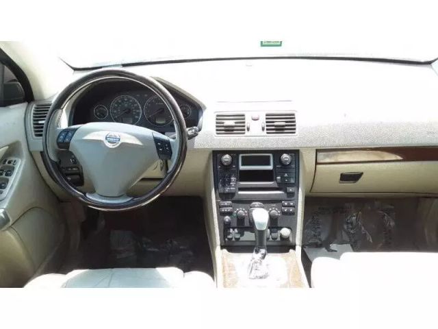 2004 Volvo Xc90 - Image 16