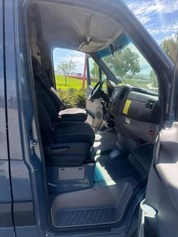 2018 Mercedes-Benz Sprinter Cargo Van Base photo 6