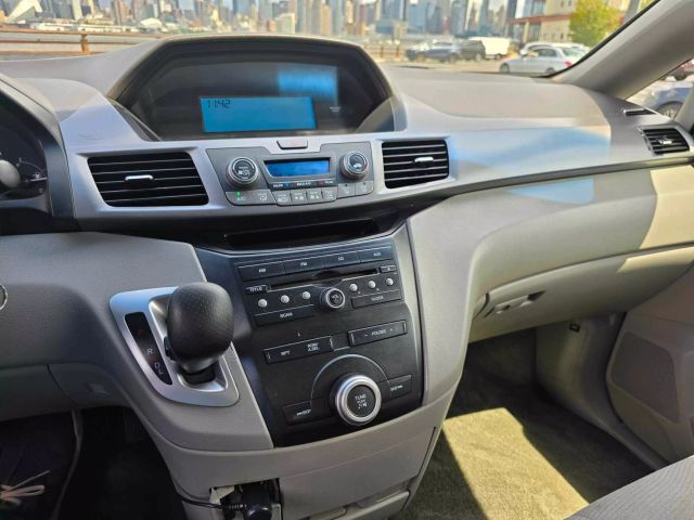 2012 Honda Odyssey Lx Minivan 4d - Image 32