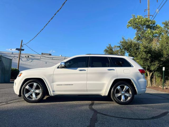 2014 Jeep Grand Cherokee Overland Sport Utility 4d - Image 7