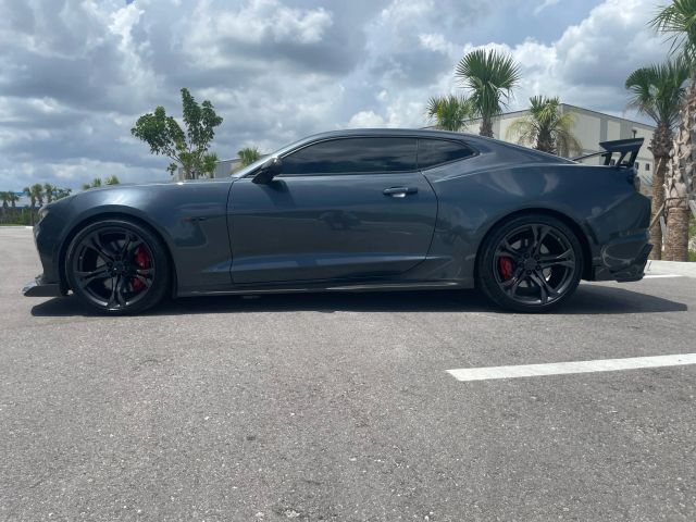 2023 Chevrolet Camaro - Image 33