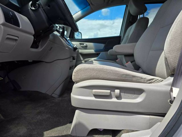 2012 Honda Odyssey Lx Minivan 4d - Image 15