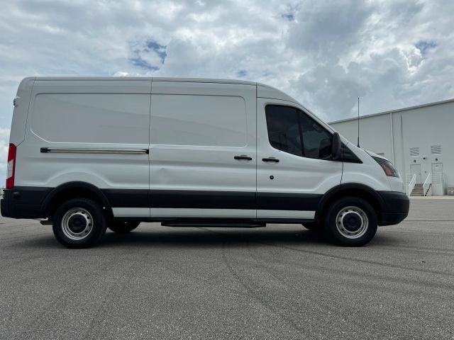 2019 Ford Transit 250 Van - Image 6