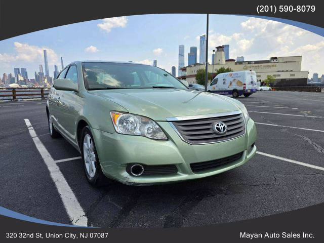 2010 Toyota Avalon Xls Sedan 4d - Image 1