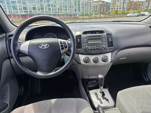 2010 Hyundai Elantra Gls Sedan 4d - Image 22