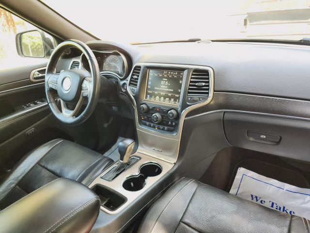 2017 Jeep Grand Cherokee - Image 33